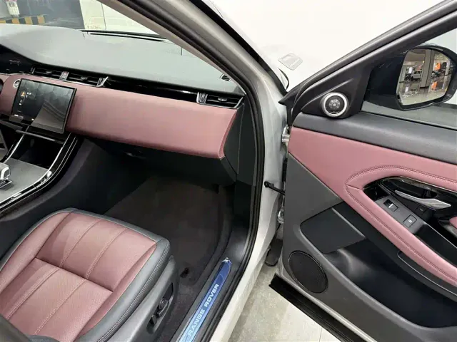 Land Rover Range Rover Evoque — Фото автомобиля 11