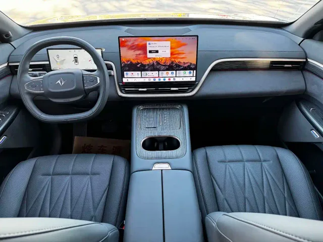 Dongfeng eπ 008 — Фото автомобиля 10