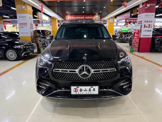 Mercedes-Benz GLE-Class — Фото автомобиля 2