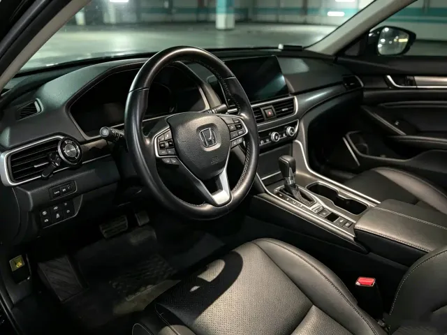 Honda Accord — Фото автомобиля 6