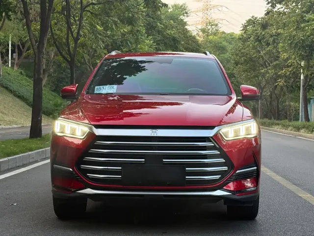 BYD Song Pro — Фото автомобиля 2