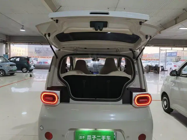 Wuling Hongguang Mini EV — Фото автомобиля 18