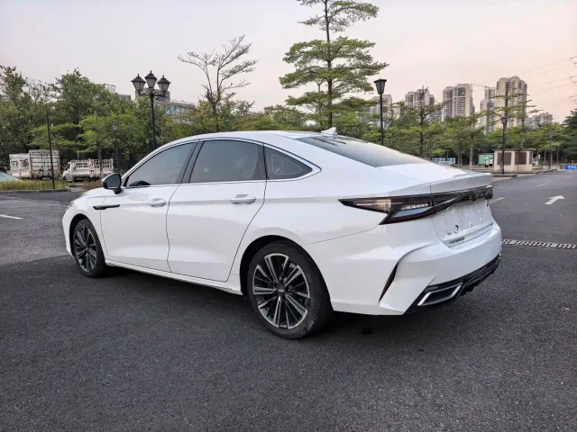 Chery Arrizo 8 — Фото автомобиля 10