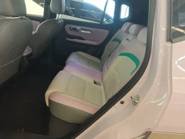 GAC Aion Y — Фото автомобиля 9