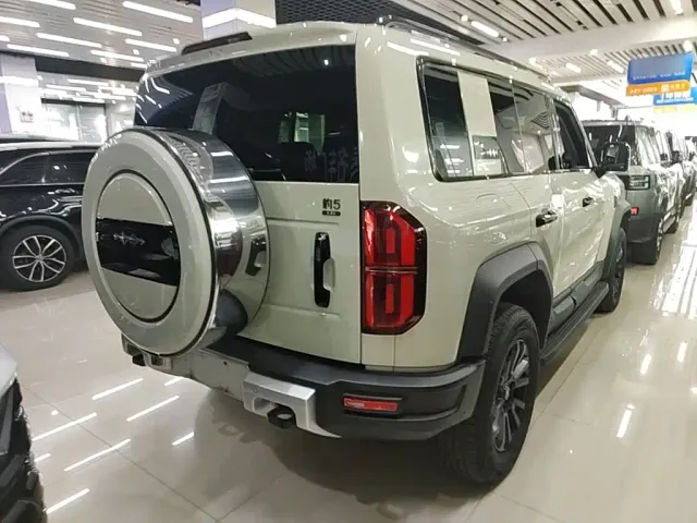 BYD FangChengBao Leopard 5 — Фото автомобиля 6