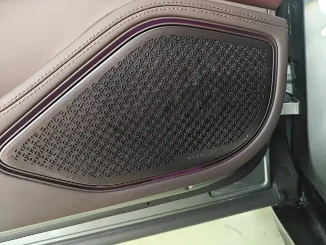 Denza Z9GT — Фото автомобиля 11