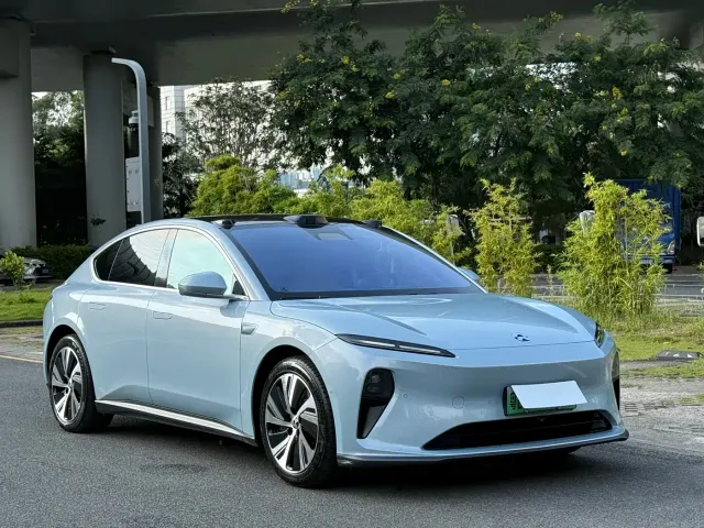 Nio ET5 — Фото автомобиля 5