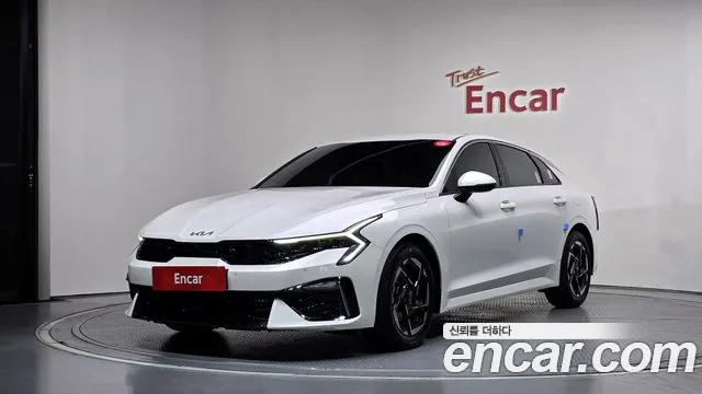Фотография автомобиля — Kia K5 Generation 3