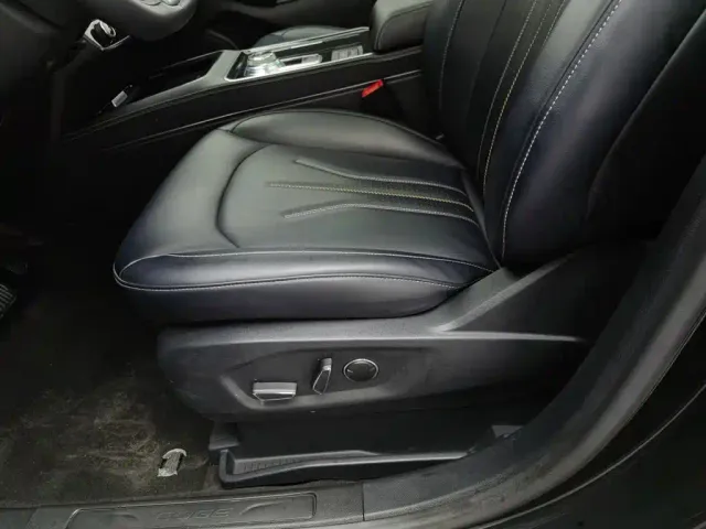 Ford Edge — Фото автомобиля 20