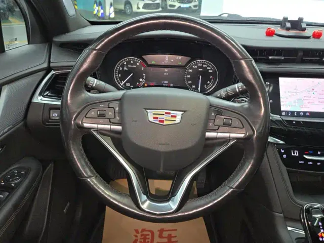 Cadillac XT6 — Фото автомобиля 15