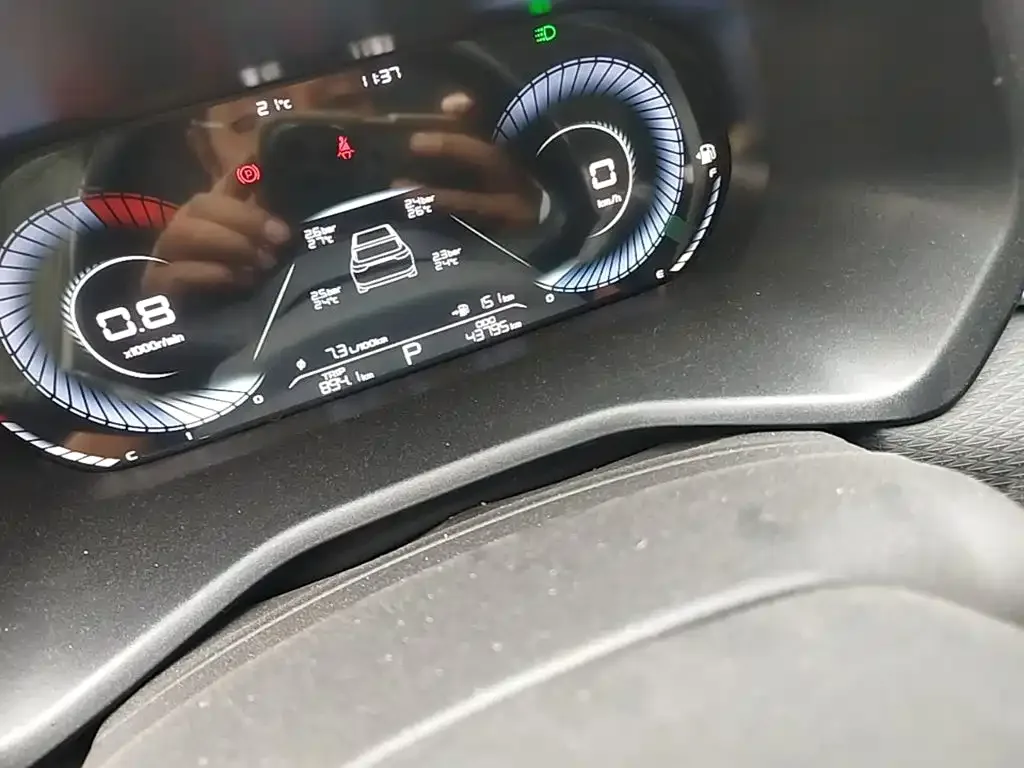 Geely Emgrand 2022 4th Generation 1.5L CVT Premium — Фото автомобиля 16
