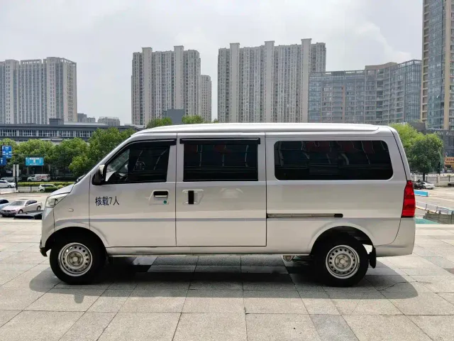Linxys Yufeng EV50 — Фото автомобиля 9