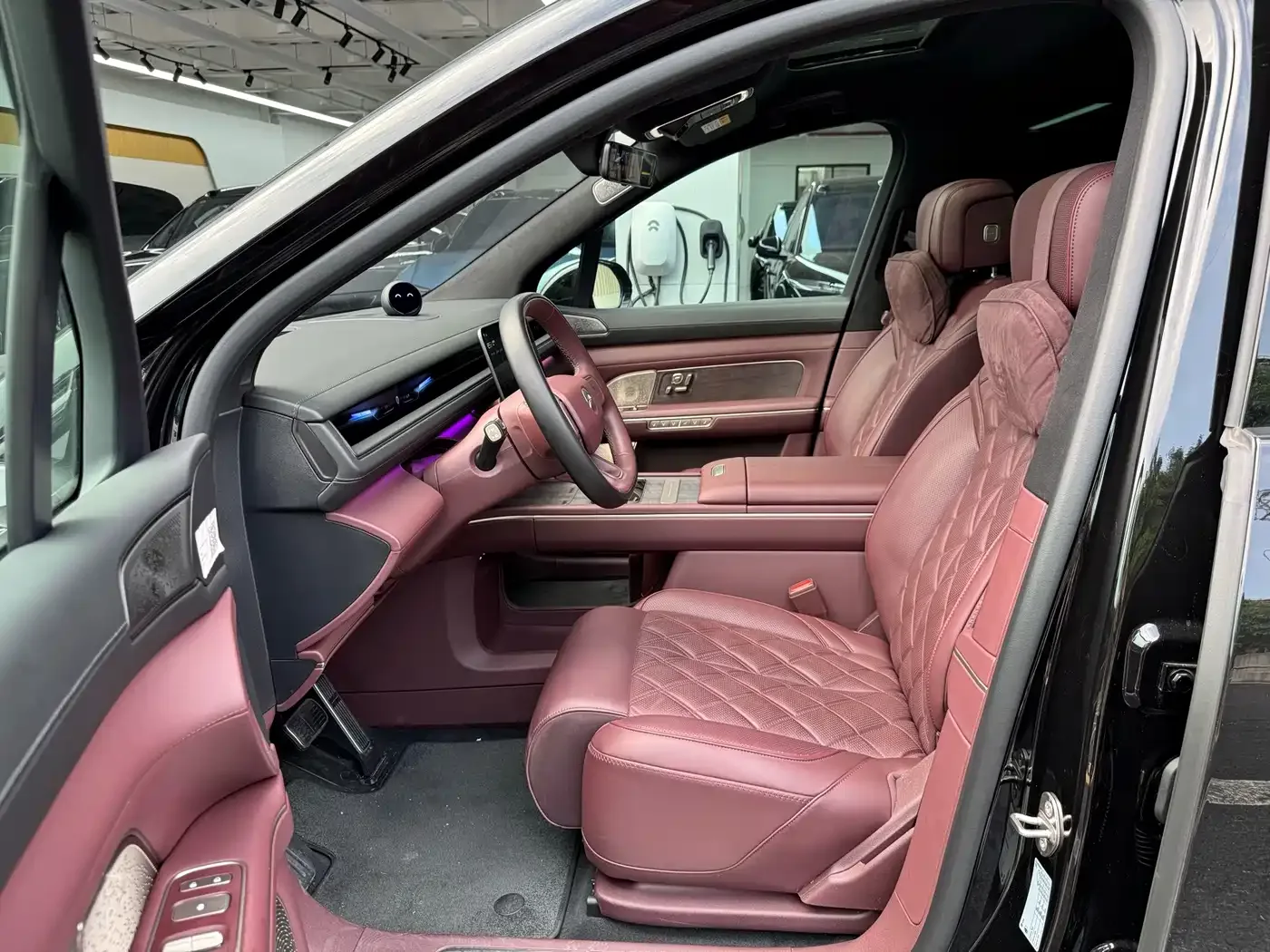 NIO NIO ES8 2025 Base Model — Фото автомобиля 26