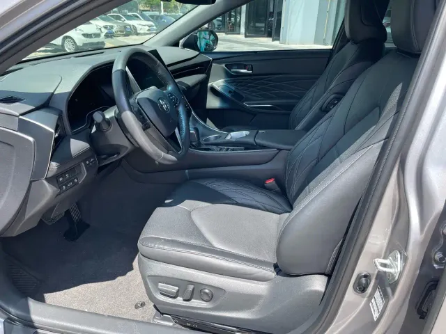 Toyota Avalon — Фото автомобиля 9