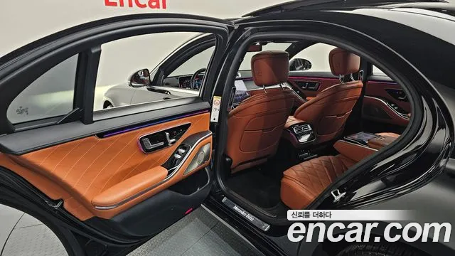 Mercedes-Benz S-Class — Фото автомобиля 16