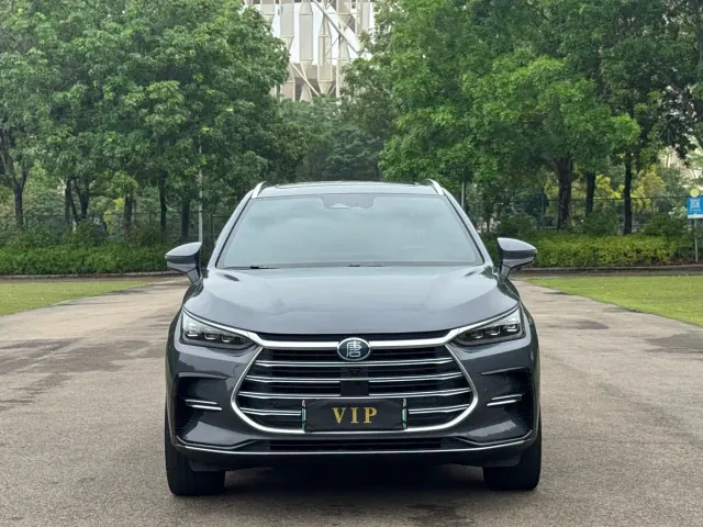 BYD Tang — Фото автомобиля 2
