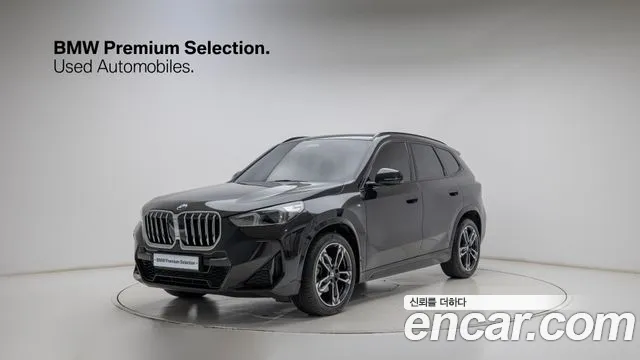 Фотография автомобиля — BMW X1 U11