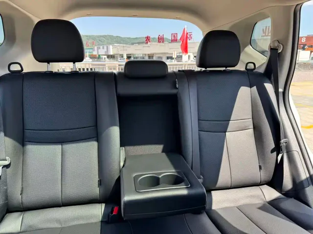 Nissan X-Trail — Фото автомобиля 27