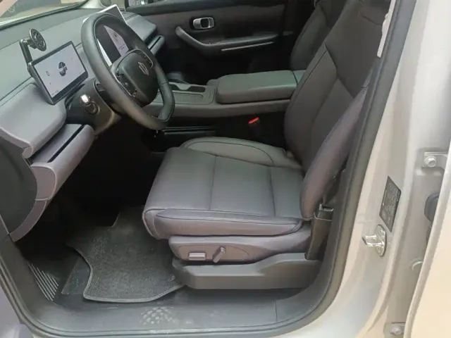 Leapmotor Leapmotor C10 2024 530 Smart Edition — Фото автомобиля 9