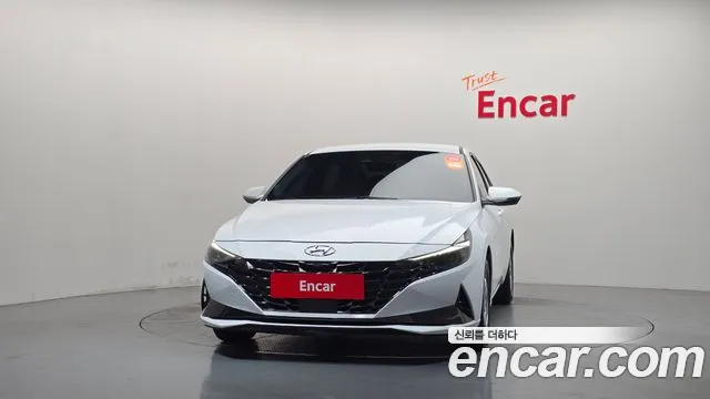 Hyundai Avante CN7 — Фото автомобиля 3