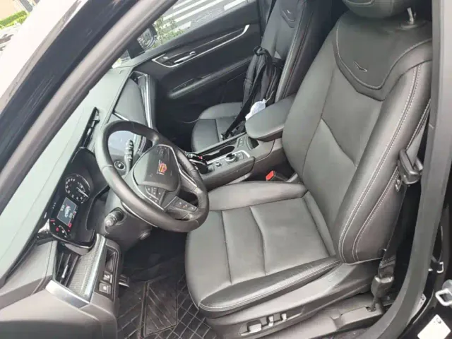 Cadillac XT5 — Фото автомобиля 14