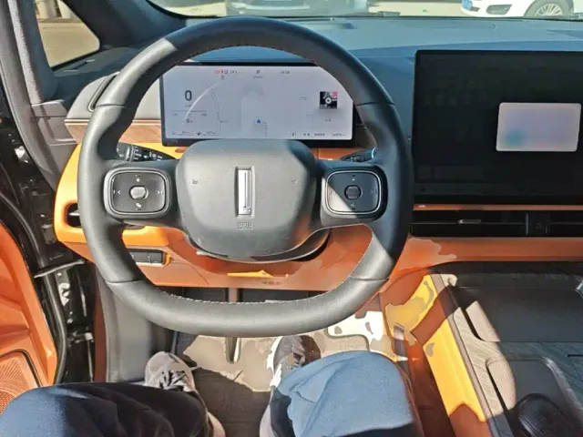 Wey Alpine — Фото автомобиля 10