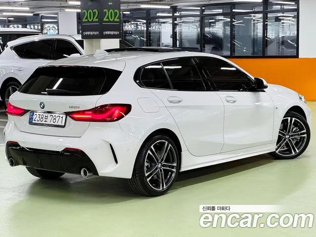 BMW 1 Series F40 — Фото автомобиля 2