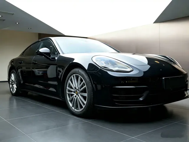 Porsche Panamera — Фото автомобиля 3