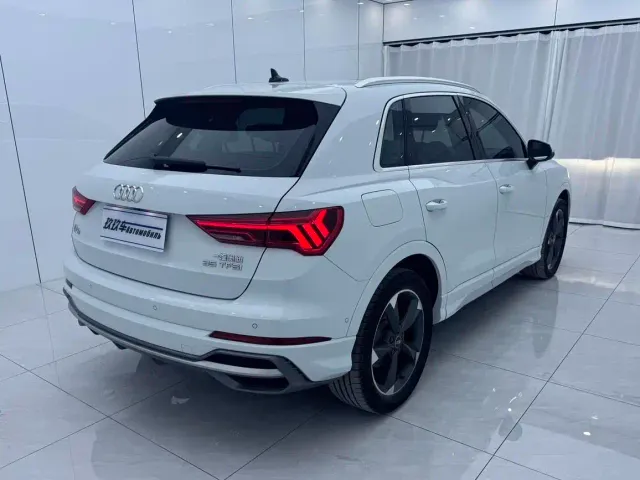 Audi Q3 — Фото автомобиля 4