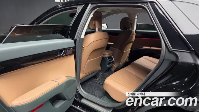 Hyundai Grandeur GN7 — Фото автомобиля 16