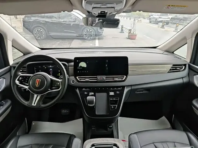 Hongqi Hongqi HQ9 PHEV 2024 Model 2.0T AWD Business Edition — Фото автомобиля 9