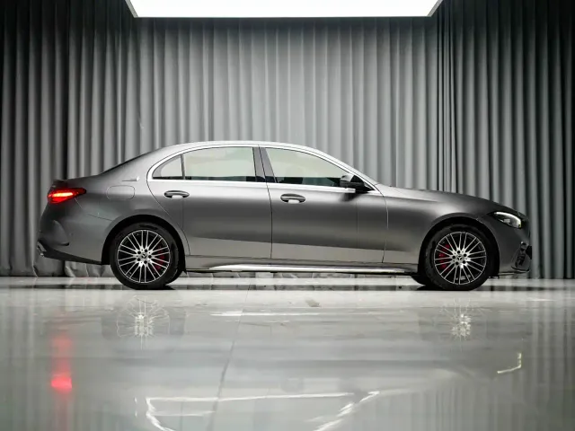 Mercedes-Benz C-Class — Фото автомобиля 4