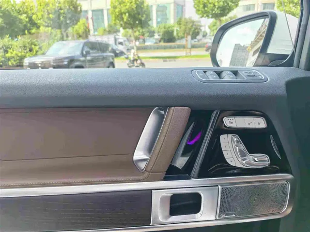 Mercedes-Benz G-Class — Фото автомобиля 13