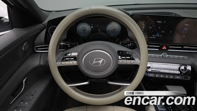 Hyundai AVANTE Новый Avante (CN7) — Фото автомобиля 13