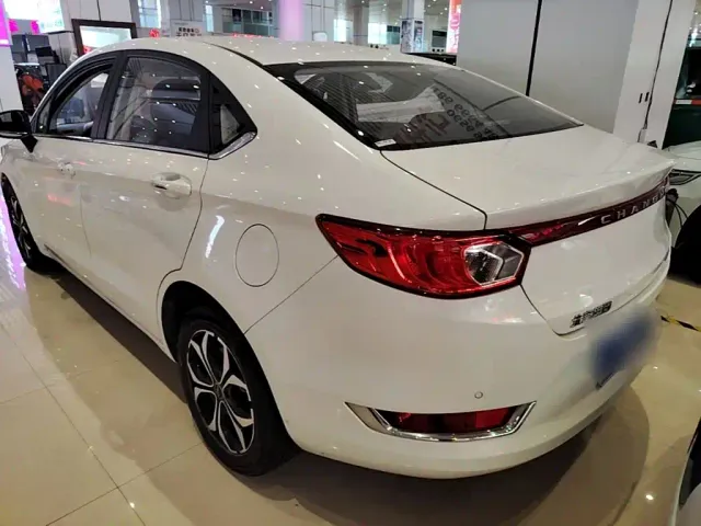 BAIC Changhe A6 — Фото автомобиля 4