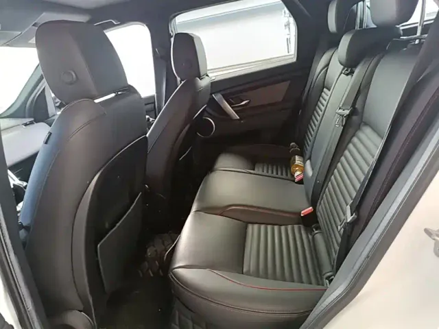 Land Rover Discovery Sport — Фото автомобиля 16