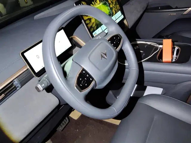 Dongfeng eπ 008 — Фото автомобиля 15