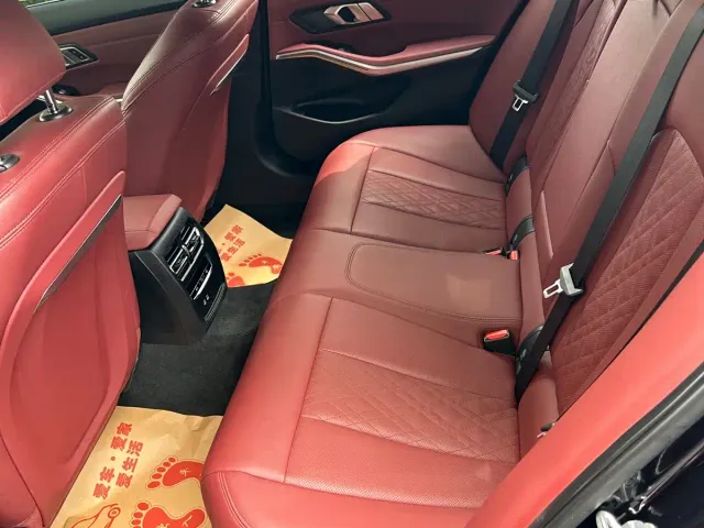 BMW 3 Series — Фото автомобиля 5