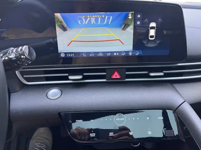 Hyundai Elantra — Фото автомобиля 19