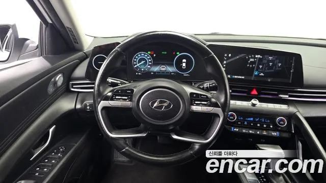 Hyundai AVANTE Avante (CN7) — Фото автомобиля 13
