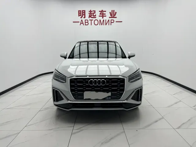 Audi Q2L — Фото автомобиля 2