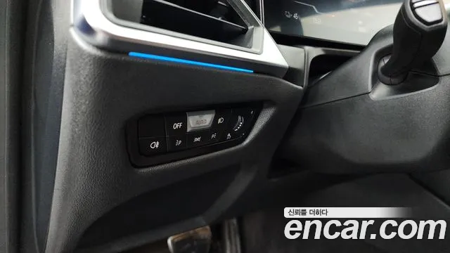 BMW i4 — Фото автомобиля 15