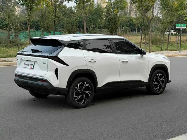 Geely Boyue — Фото автомобиля 4