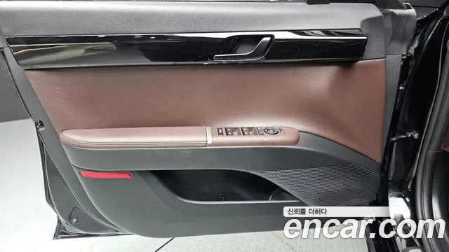 Hyundai Grandeur GN7 — Фото автомобиля 13