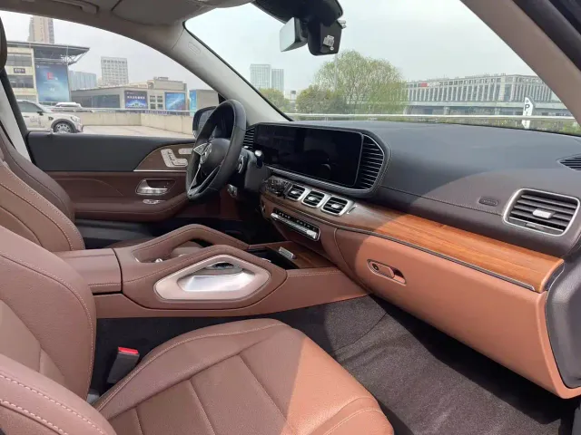 Mercedes-Benz GLE-Class — Фото автомобиля 11