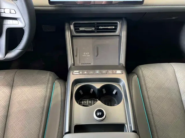 BYD Qin L — Фото автомобиля 10
