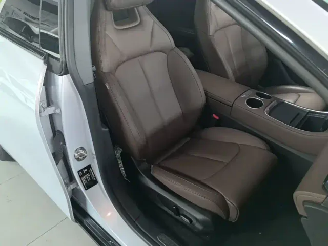 Leapmotor Leapmotor C01 2023 525 Comfort Edition — Фото автомобиля 24