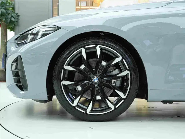 BMW 4 Series — Фото автомобиля 19