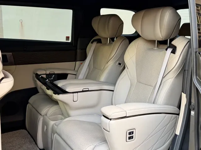 Toyota Alphard — Фото автомобиля 16