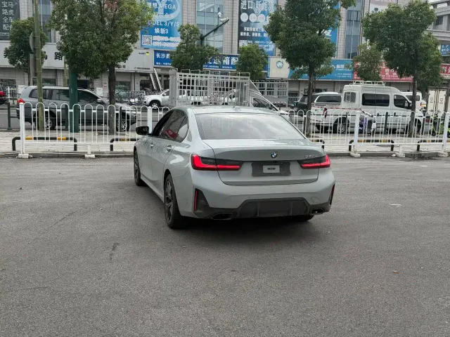 BMW 3 Series — Фото автомобиля 9